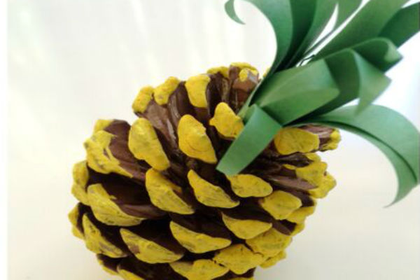 Pinecone Pineapple Craft! | Thrifty Momma Ramblings