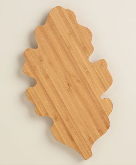 maple-leaf-cutting-board