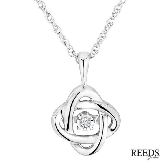 reeds-diamond-pendant3