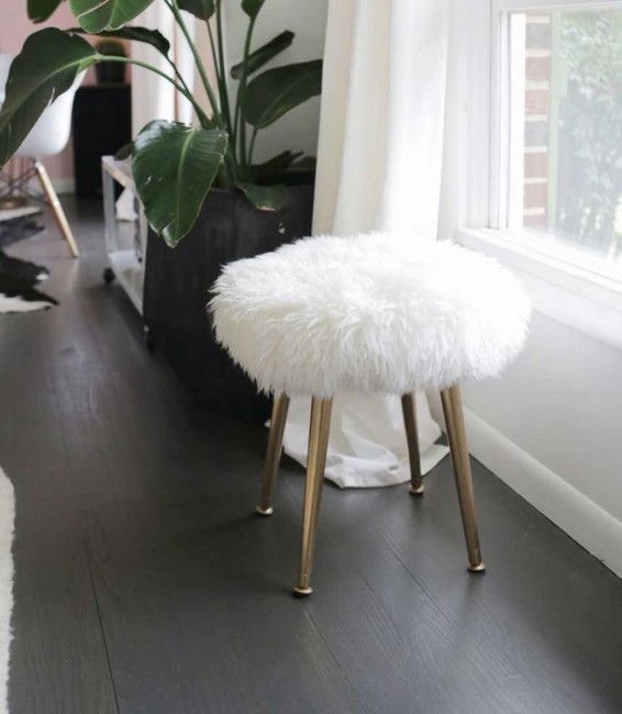 MAKE A FURRY STOOL (WITH GOLD LEGS) IN MINUTES!! Thrifty Momma Ramblings