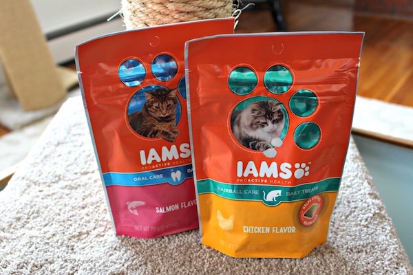 IAMS-Cat-Treats copy