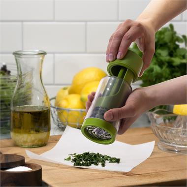 Microplane-Herb-Grinder-acvtion_Large400_ID-1705081 copy