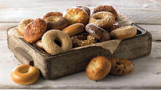 a-brief-history-of-the-bagel-in-america-sm-copy