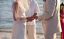 pros and cons of a destination wedding