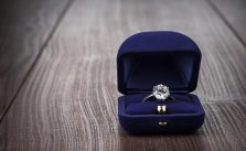 engagement ring sales