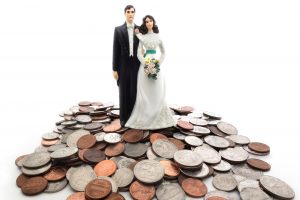how to save money on a wedding
