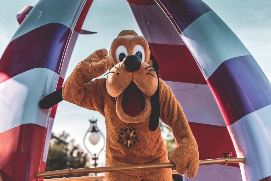 Goofy on Disneyland